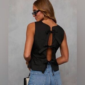 NWOT VICI COLLECTION Jaida Back Tie Top - Small